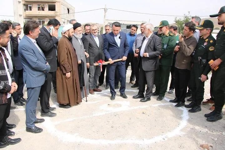 آغاز ساخت واحدهای مسکونی تخریب شده در جنگ با حضور نماینده آیت الله سیستانی