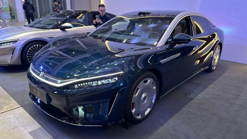 BYD «دا هان» الکتریکی را با برد ۱،۰۰۸ کیلومتر و شارژ ۹ دقیقهای معرفی کرد