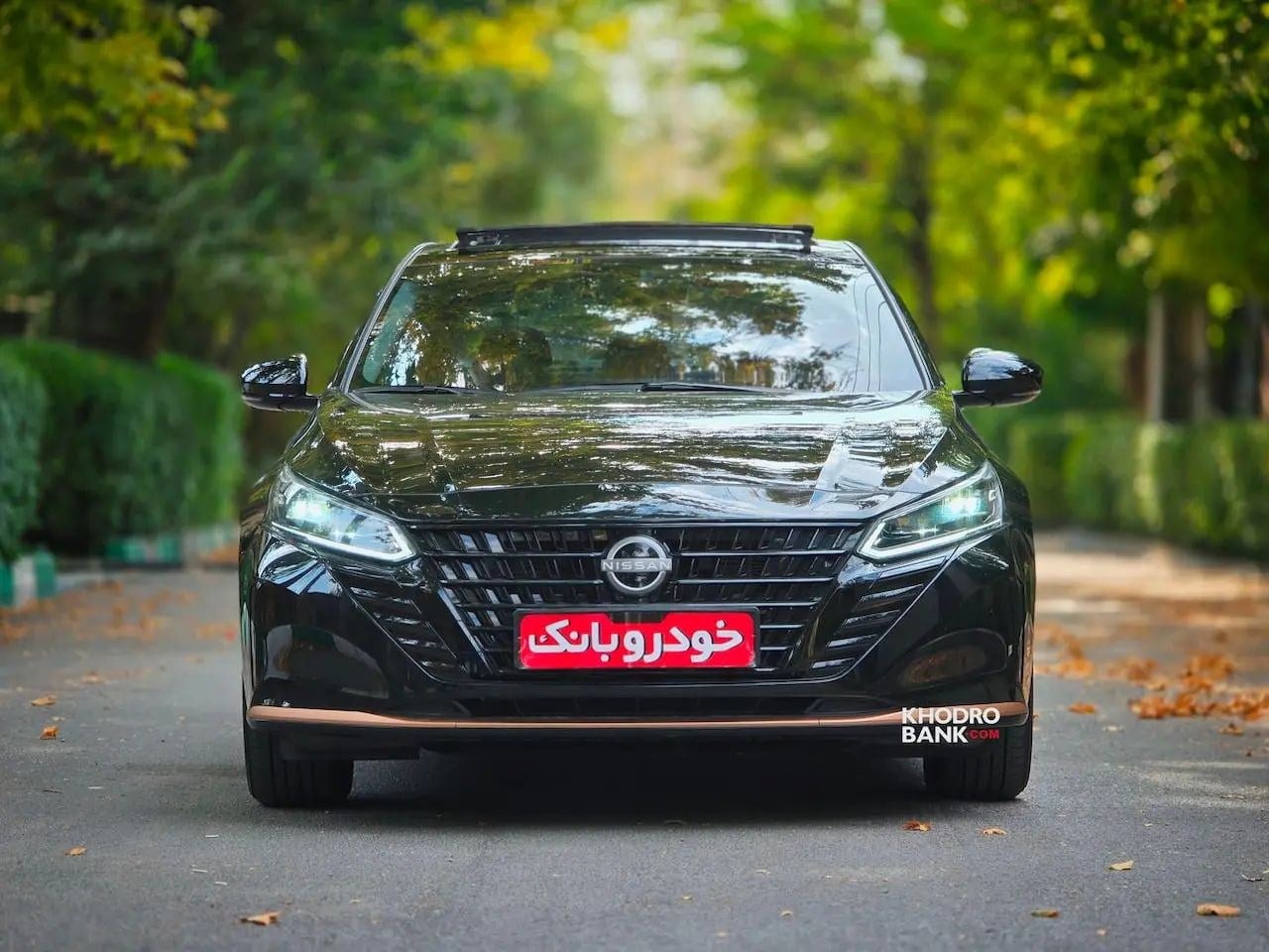 تداوم ترخیص و تحویل خودروهای وارداتی نامیخودرو به متقاضیان