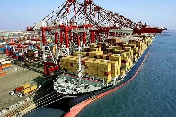 حمایت دولت از ورود به بازارهای هدف و کاهش هزینههای صادراتی