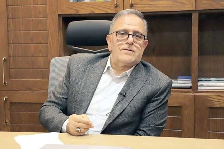 آرامش دلار، آتش زیر خاکستر