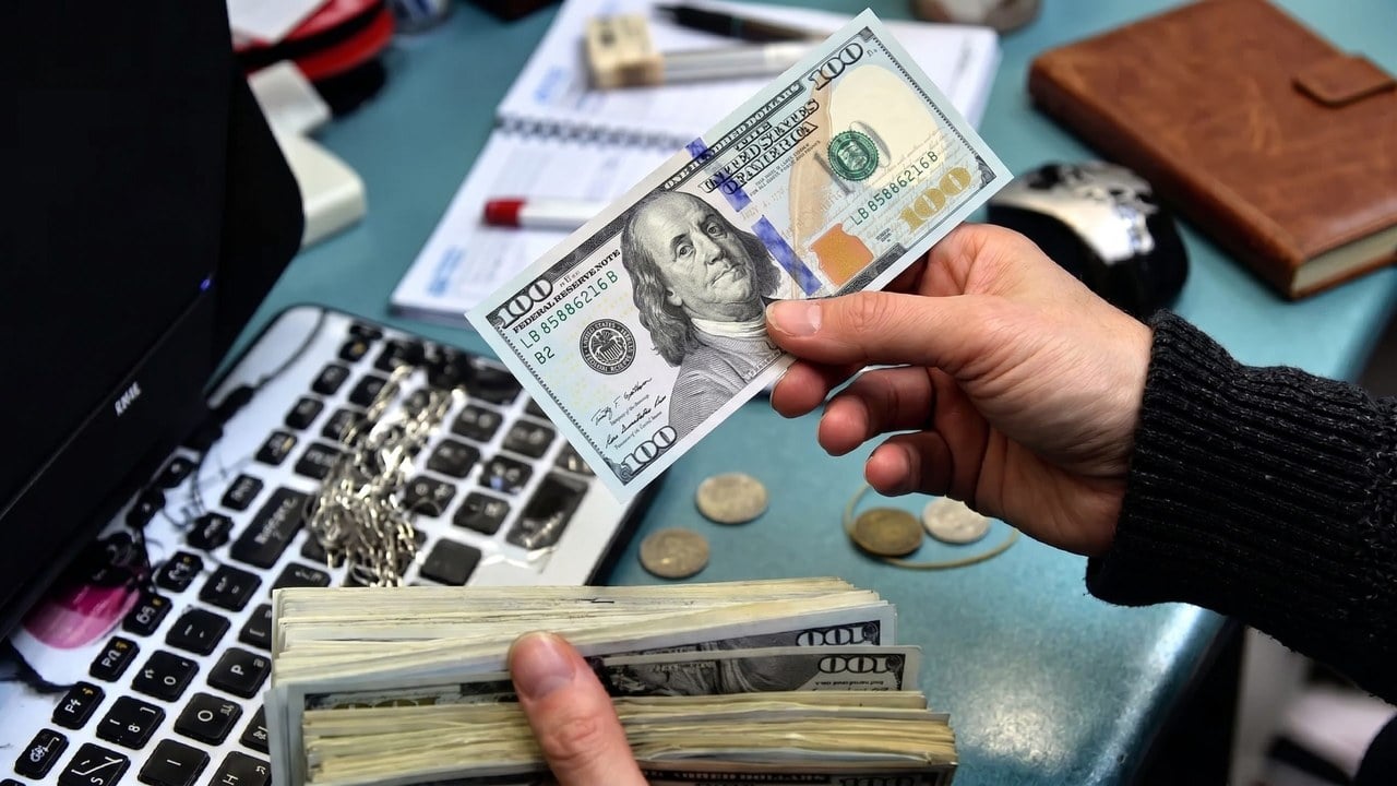 ارزیابی تاثیر شکاف ارزی بر صادرات و واردات
