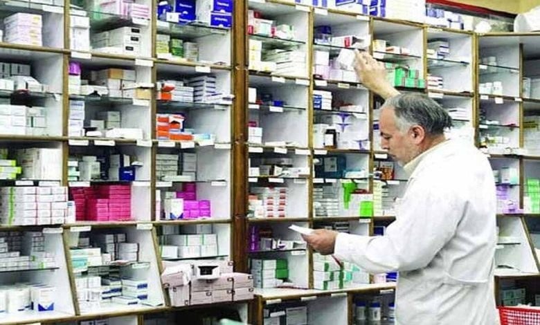 مدیریت نامناسب ارز و تورم؛ متهمان اصلی کمبود و گرانی بازار دارو