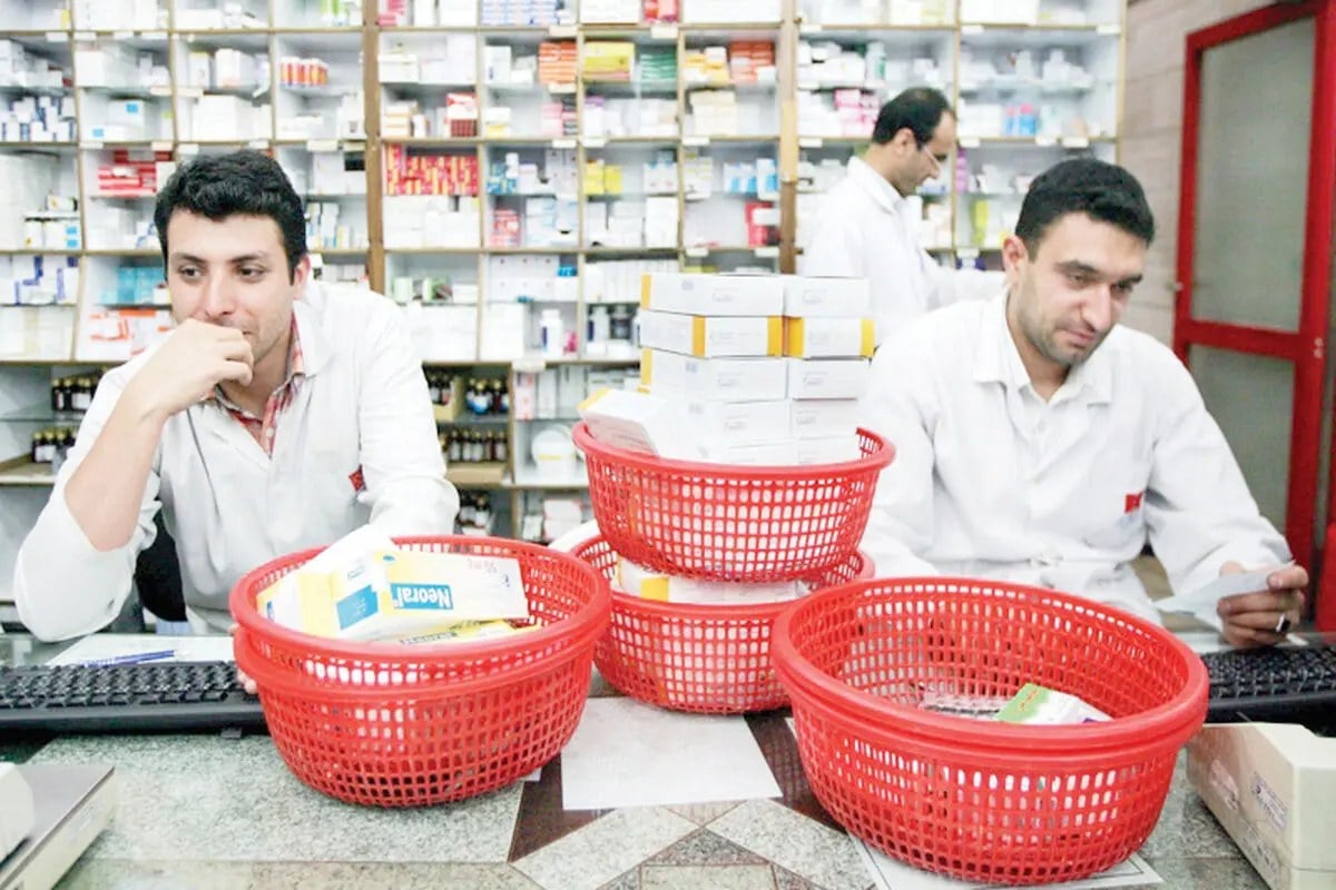 افزایش قیمت و کمبود دارو؛ بیماران مصرف داروهایشان را کاهش می‌دهند