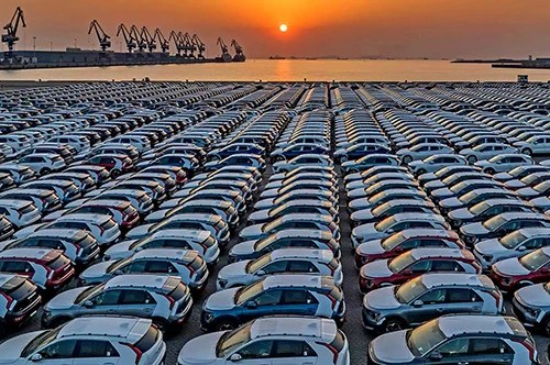 پایان واردات خودرو توسط خودروسازان؟