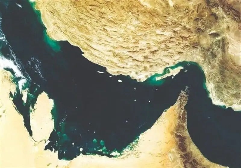 هر سفر نفتکش از تنگه هرمز چقدر آب می‌خورد؟