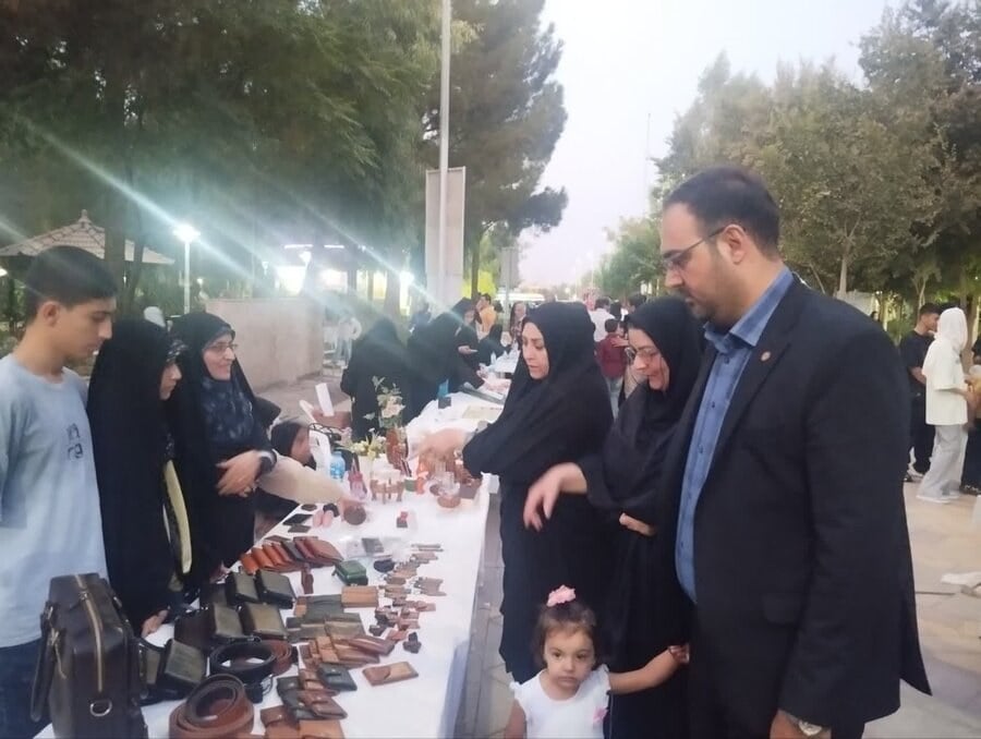 برپایی نمایشگاه اشتغال در حاشیه جشن روز سالمندان