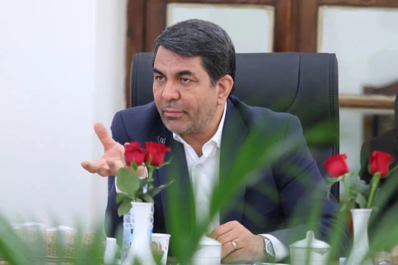 استاندار کرمان: بدهی بیمهها به داروخانهها نباید سلامت بیماران را به خطر بیندازد
