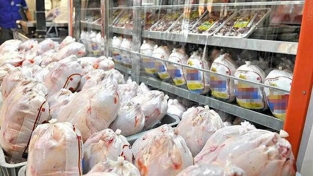 مرغ ۷۰ هزار تومان گران شد، مسئولان چه توضیحی برای این افزایش قیمت دارند؟ +فیلم