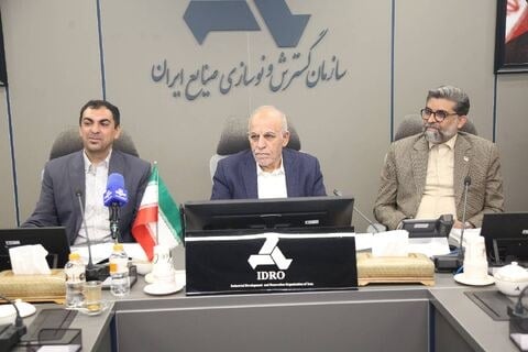 پروژهها باید به زنجیرههای ملی و فراملی متصل شوند