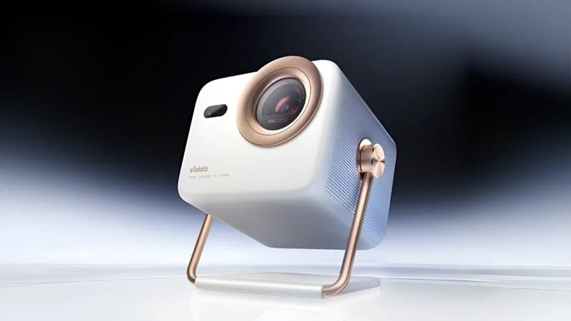 هایسنس پروژکتور 4K سه‌لیزری جدیدی با گیمبال 360 درجه عرضه کرد