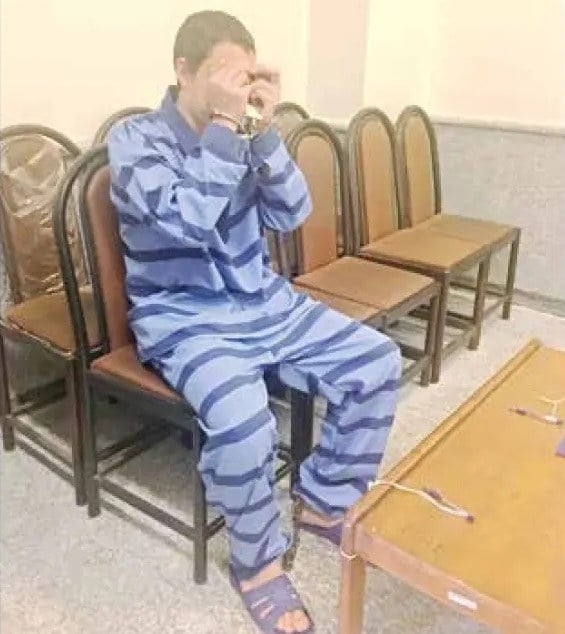 ماشین داماد را دزدیدند و او را به درخت بستند تا خفه شود و بمیرد!