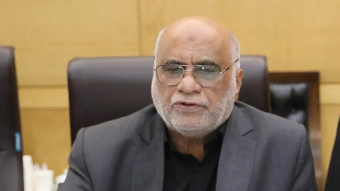 بانک مرکزی از حالت انفعال خارج شود؛ مهار نرخ ارز باید در برنامه های تیم اقتصادی دولت باشد