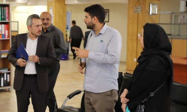 معاون نظارت بیمه مرکزی روند خدمات رسانی شعبه مطهری بیمه ایران را بررسی کرد