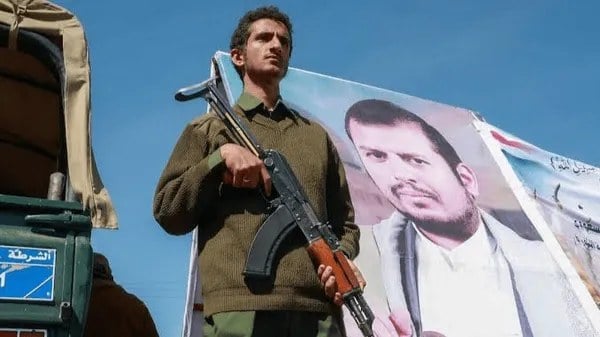 موشکهای یمنی قلب ریاض را نشانه رفتند؛ فرودگاه ملک خالد هدف حمله قرار گرفت