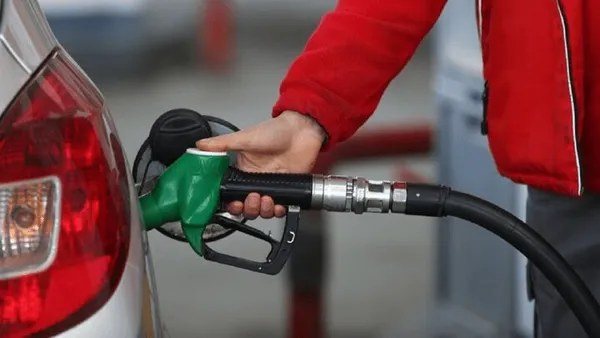 مصوبه جدید دولت درباره قیمت و سهمیهبندی بنزین، گاز و سایر حاملهای انرژی