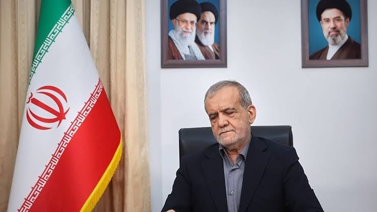 پزشکیان دستور پیگیری مشکلات رانندگان و تأمین نیازهای ناوگان حملونقل را صادر کرد