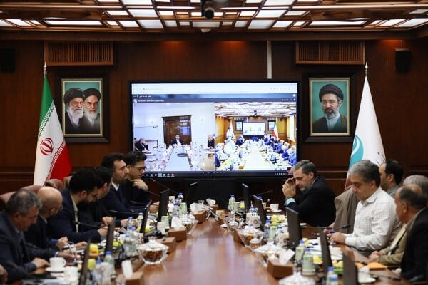 افزایش معافیت کالای همراه مسافر کیش به ۳ هزار دلار؛ جزئیات بسته حمایتی از کسبوکارها اعلام شد