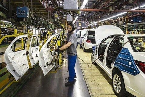افزایش تولید خودرو چرا به کاهش قیمتها منجر نمیشود؟