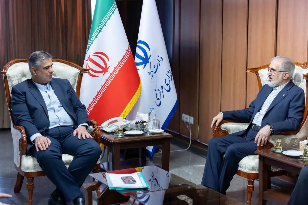 استاندار مرکزی خواستار همافزایی بانک مسکن برای تأمین مالی صنایع استراتژیک شد