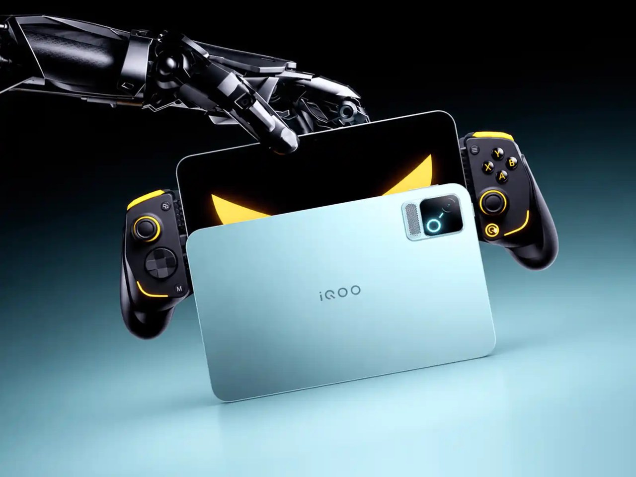 تبلت گیمینگ iQOO Pad Pro با تراشه Snapdragon 8 Elite Gen 5 و فن خنککننده فعال معرفی شد