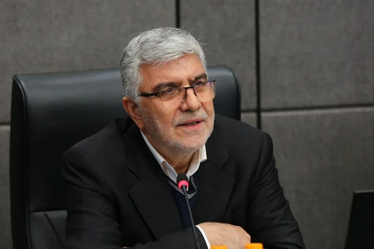 نیکزاد: قابل قبول نیست روستایی زمین داشته باشد، اما نتواند خانه بسازد