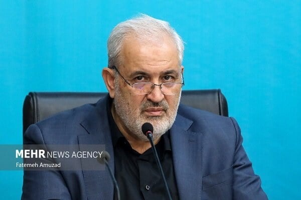 وزیر نیرو: برنامه‌ای برای افزایش عمومی قیمت برق در دستور کار نیست