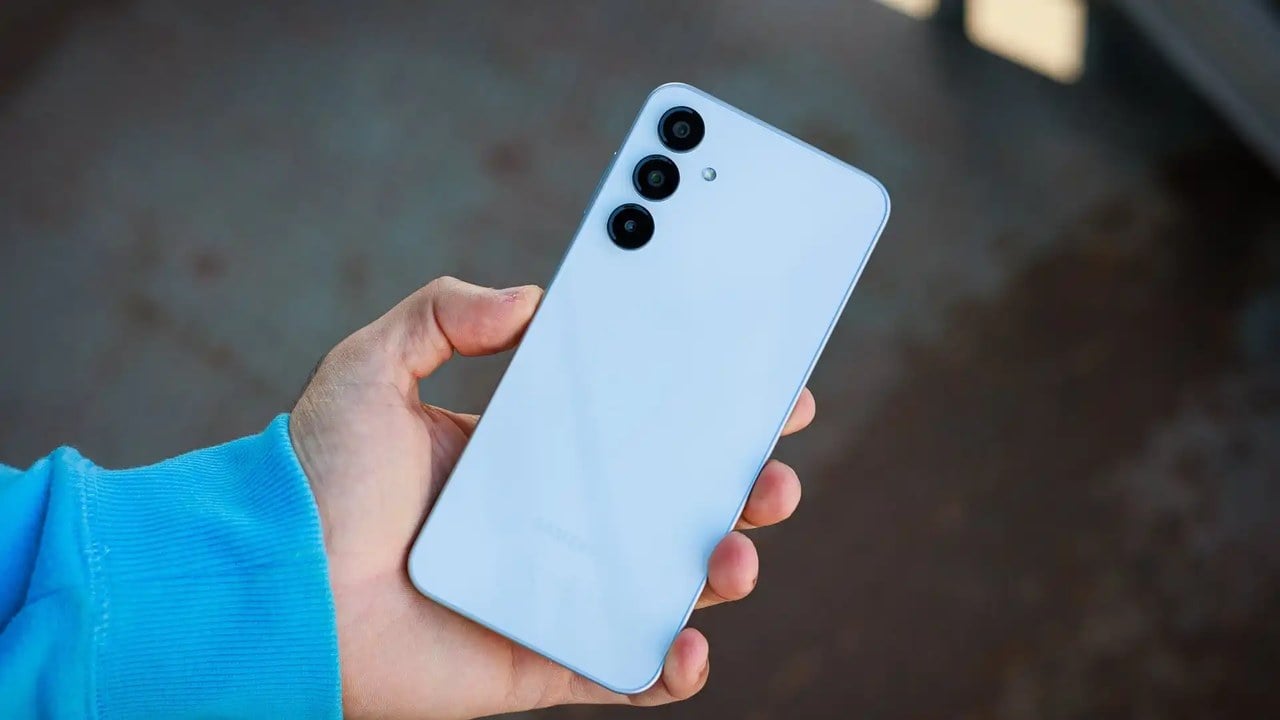 آپدیت پایدار One UI 9 برای گلکسی A16 سامسونگ منتشر شد
