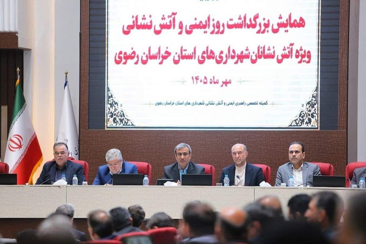 بانک اطلاعات ساختمانهای پرخطر تشکیل شود/ پیشگیری محور ایمنی استان باشد