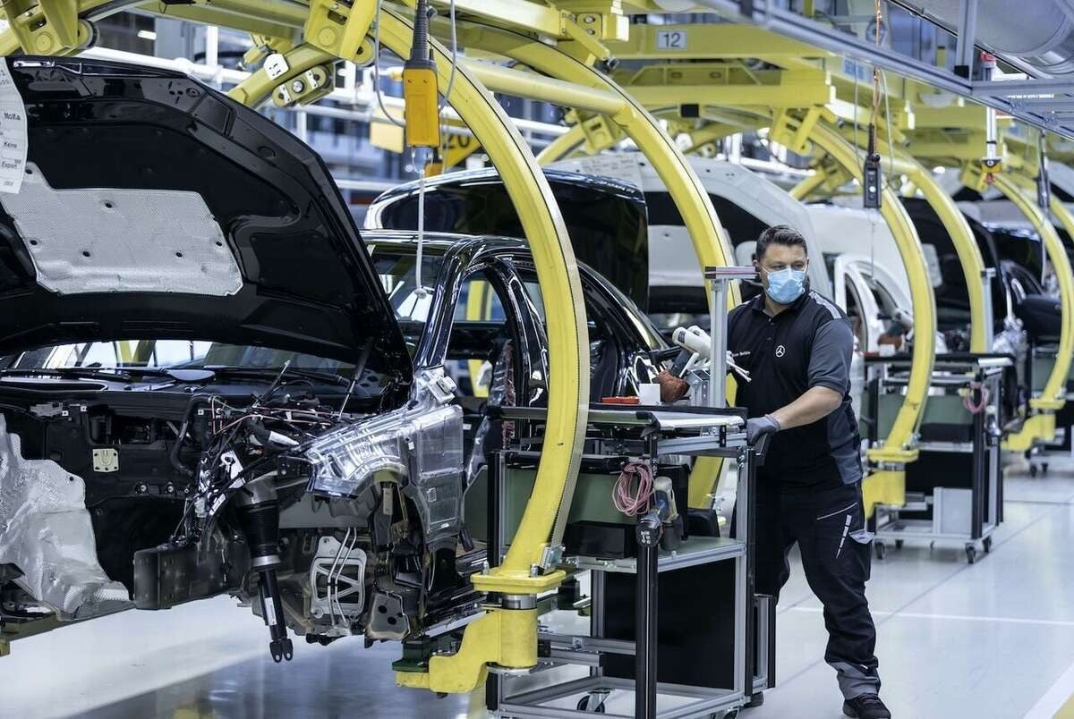 دو مطالبه وزارت صمت از خودروسازان؛افزایش تولید و کیفیسازی