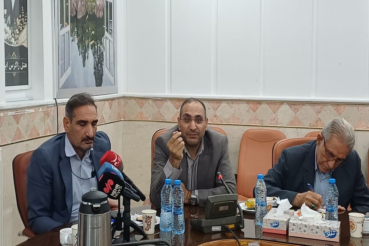مشکلات معیشتی و درمانی بازنشستگان ایلام را پیگیری میکنیم