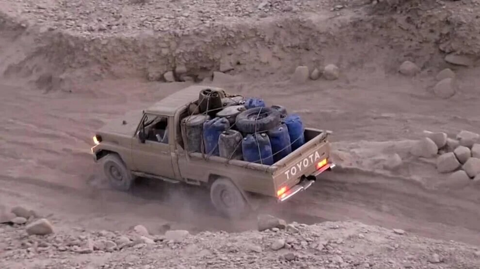 روایتی از زندگی سوختبران در جنوب کرمان؛ «با یک جرقه میبینی خود سوختبر و ماشینش به هوا رفتند»/ برخی ۱۰ خودرو میخرند و به قاچاقچیان اجاره میدهند