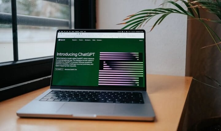 مدل جعلی ChatGPT در سایت رسمی OpenAI