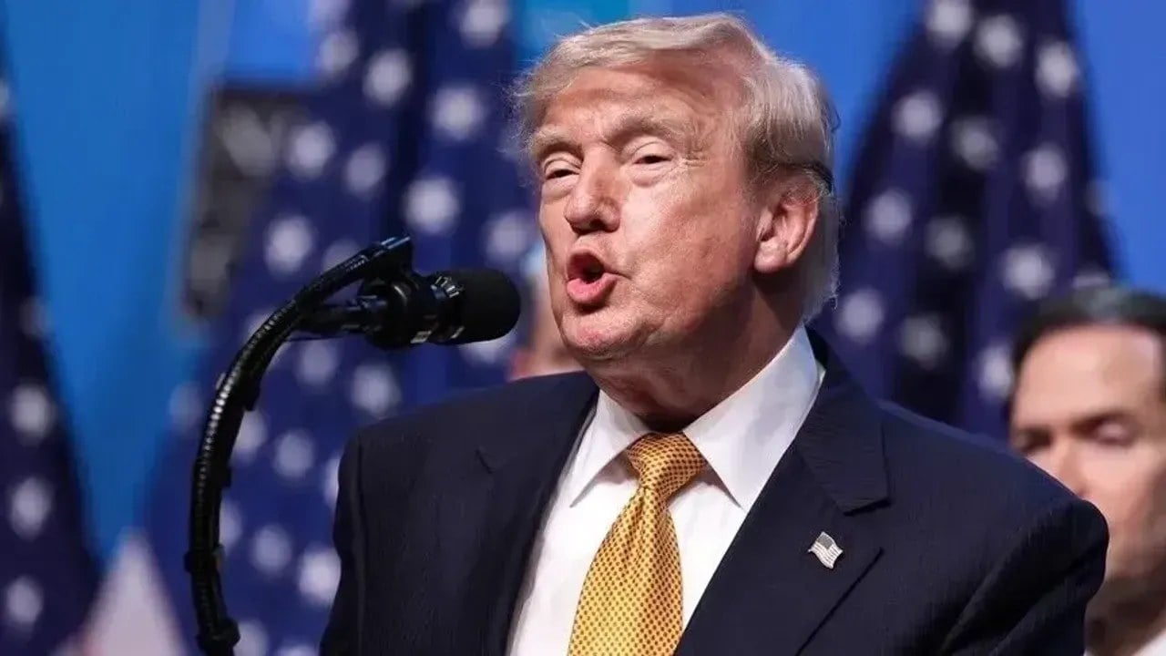 ترامپ قمارباز: جنگ با ایران به‌زودی پایان می‌یابد/ ادعاهای جدید اپستینی درباره توان نظامی ایران و کاهش قیمت نفت + فیلم