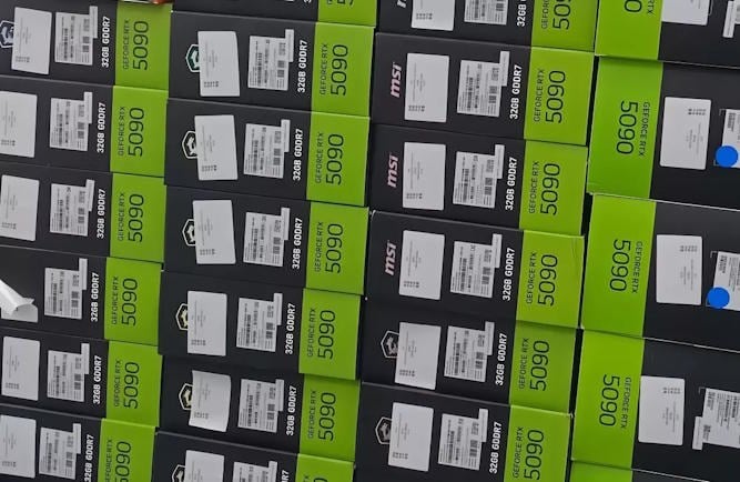 محموله بزرگ کارت گرافیک RTX 5090 انویدیا در فرودگاه غیب شد