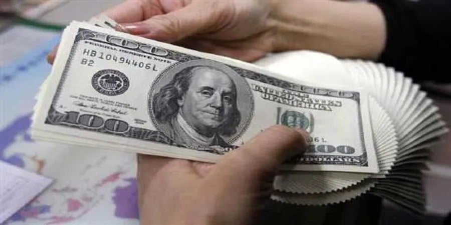 بازی خطرناک بانک مرکزی با ذخایر ارزی