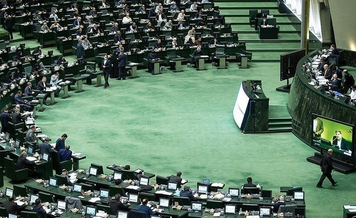 پیگیری روند قانونی بررسی استیضاح وزیر تعاون در مجلس شورای اسلامی