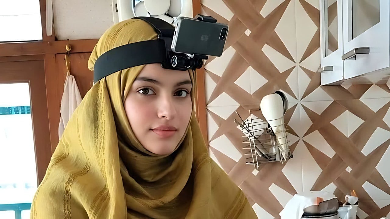 کارگران هندی با فیلمبرداری از فعالیتهای روزمره خود به آموزش هوش مصنوعی کمک میکنند