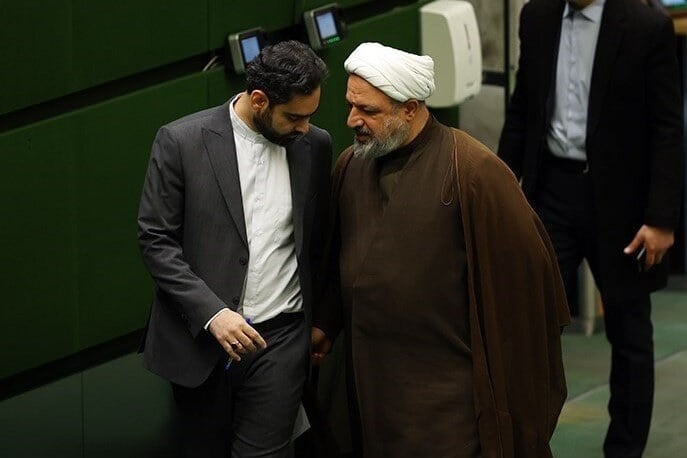 واکنش تند به دفاع ثابتی از رسایی | اینکه «بعضی از نمایندگان قیمت دارند» ادعایی سنگین است