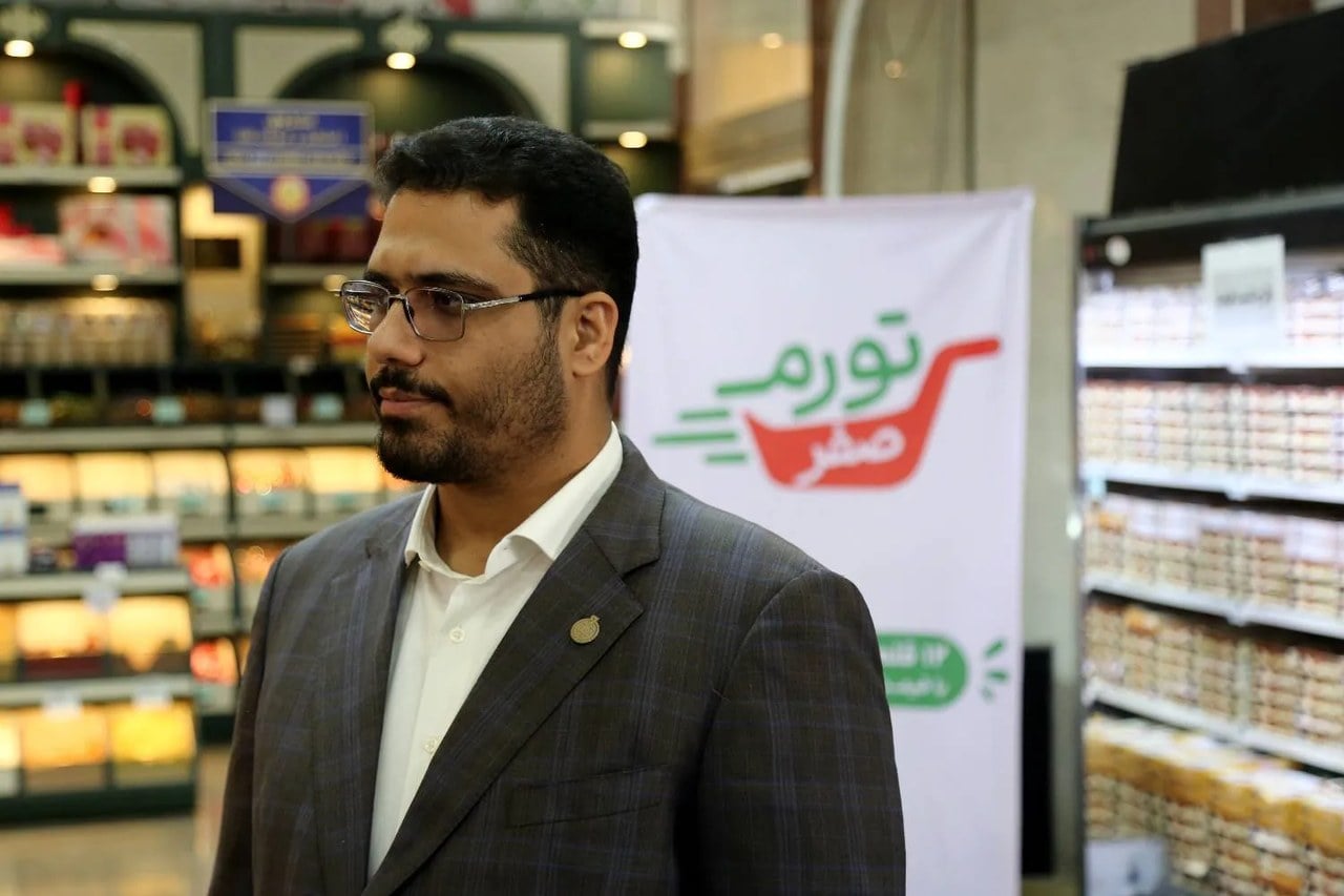 قیمت تثبیت شده 12 قلم کالاهای اساسی/فعالیت 108 مرکز در میادین 22 گانه میوه و تره بار تهران در طرح تورم صفر درصد