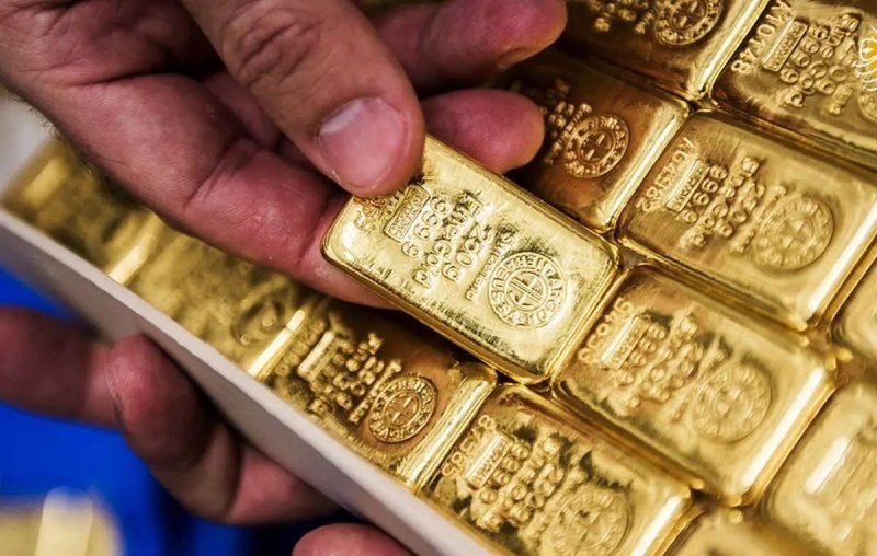 عقب‌نشینی قیمت اونس جهانی طلا