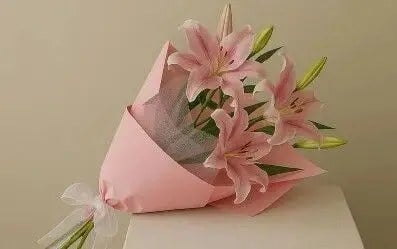 افزایش قیمت 200 درصدی ترند این روزهای اینستاگرام، 5 شاخه لیلیوم نزدیک به 5 میلیون تومان!