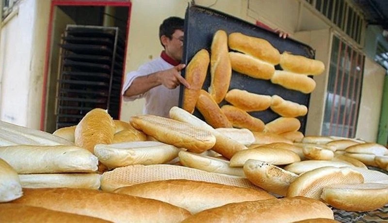 قیمت جدید نان فانتزی و صنعتی؛ نان همبرگری و شیرمال چند شد؟