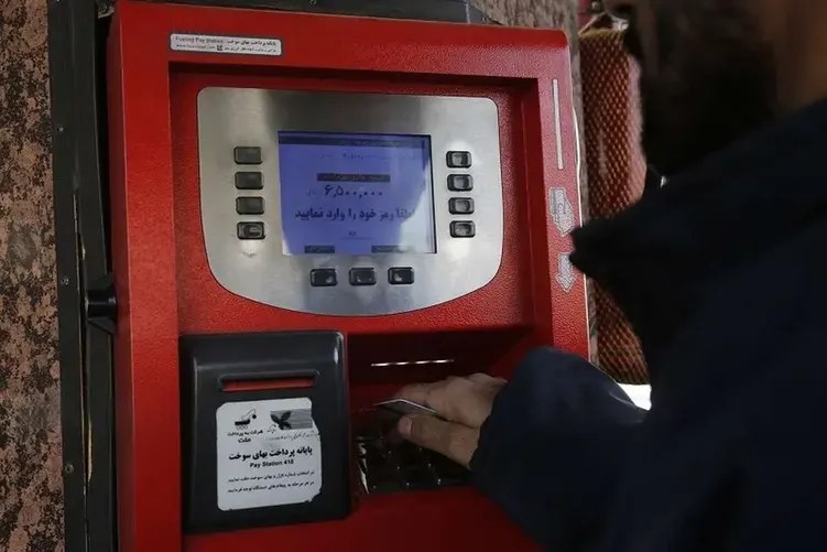 کدینگ کارت سوخت در ۴ شهرستان مرزی آغاز شد؛ جزئیات محدودیت جدید بنزین