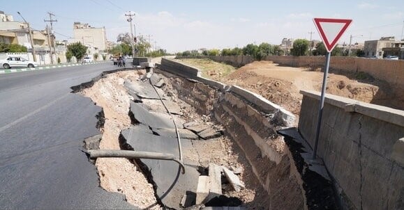 خطر فرونشست زمین در شهرری؛ حفر چاههای غیرمجاز باید متوقف شود