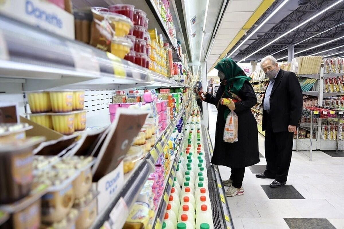 طرح تورم صفر شهرداری؛ ۱۵ کالای اساسی با قیمت مصوب در میادین ترهبار و فروشگاههای شهروند عرضه میشود