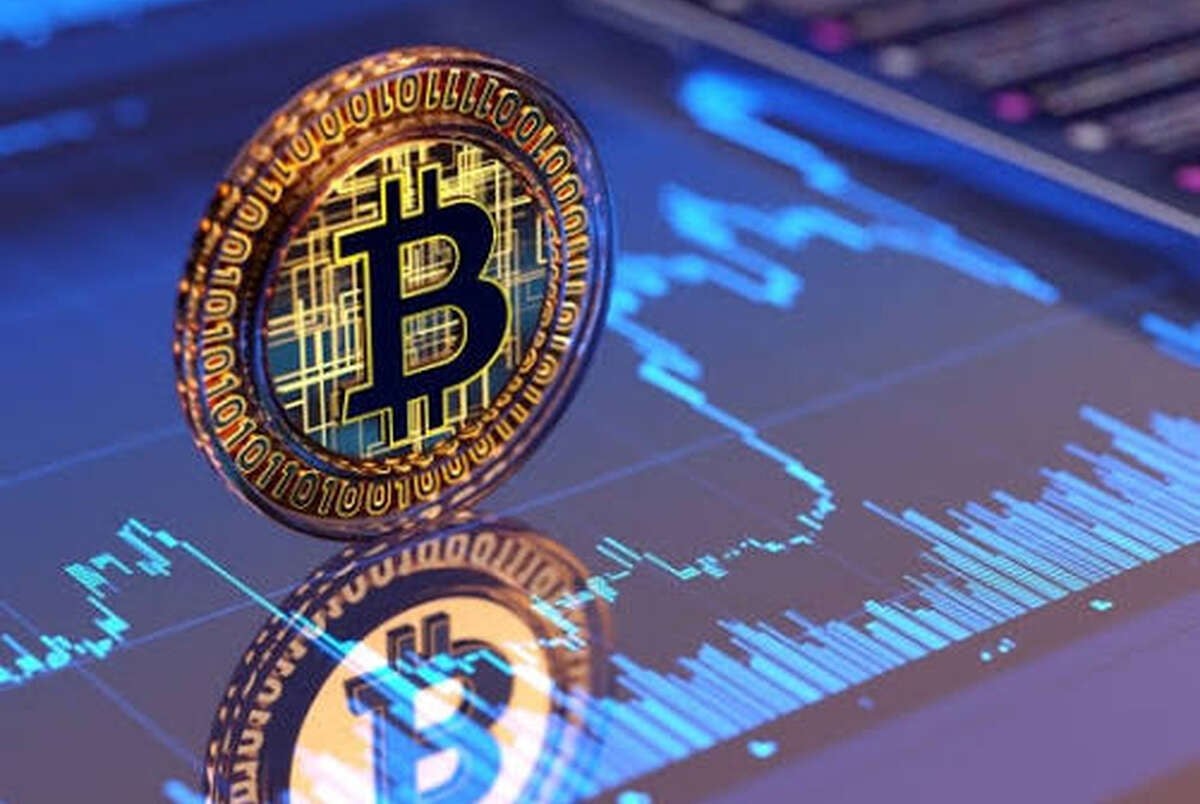 موج سنگین فروش بیتکوین در بازار رمزارزها/سقوط آزاد قیمت آلتکوینها