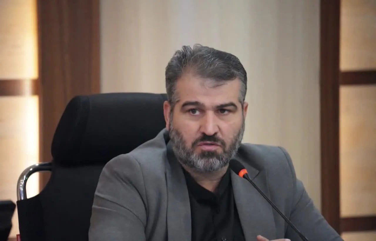 انتقاد عضو شورای شهر کرج از ضعف نظارت و اطلاعرسانی برنامههای فرهنگی شهرداری