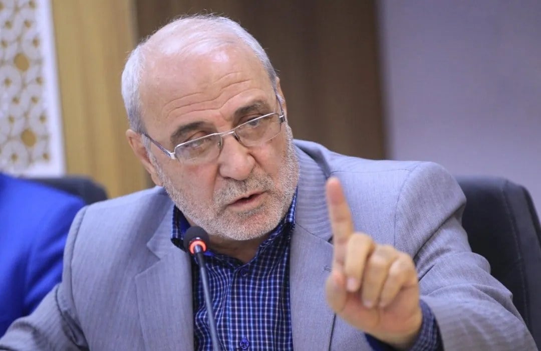عراقچی یک ماه دهانش را کنترل کند آمریکا تسلیم میشود